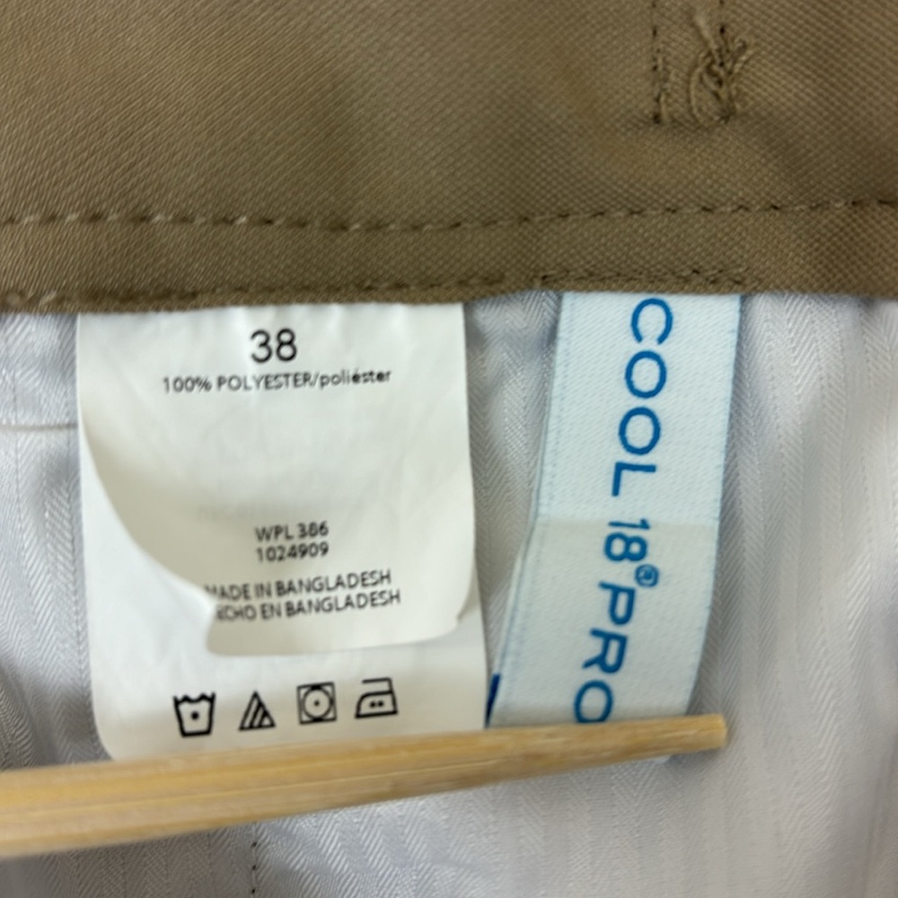 Cool 18 Pro || Men's Golf Shorts; Size 38; Khaki Color; 100% Polyester - Picture 6 of 9